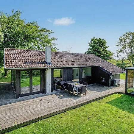 Litle - 30m From The Sea By Interhome Hébergement de vacances Bøtø By