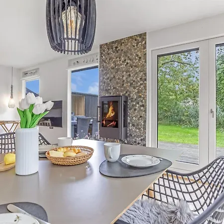 Litle - 30m From The Sea By Interhome * Bøtø By